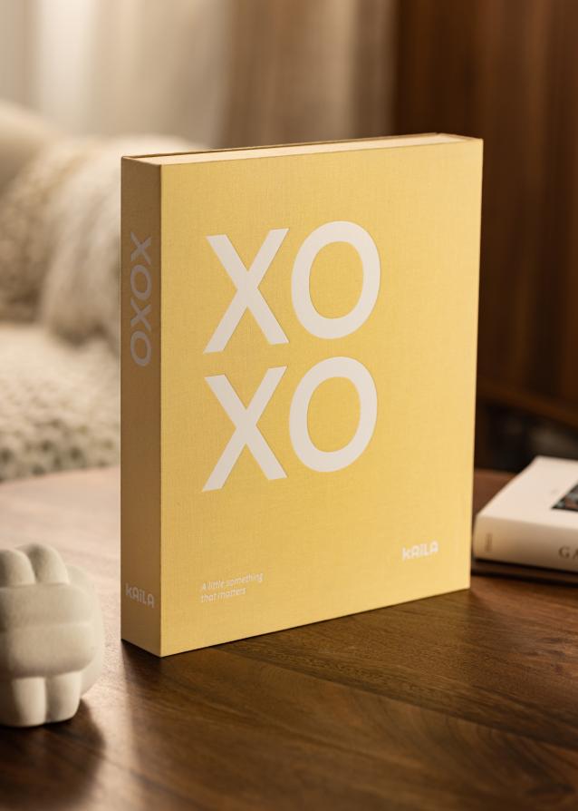 KAILA XOXO Yellow - Coffee Table Photo Álbum (60 Páginas negras / 30 hojas)