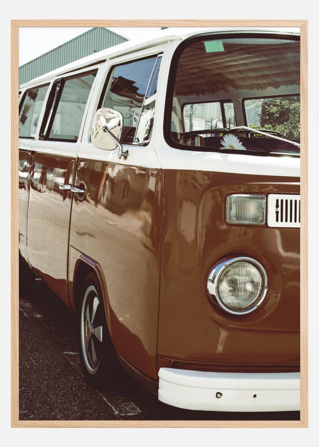 Red Volkswagen Bus Póster