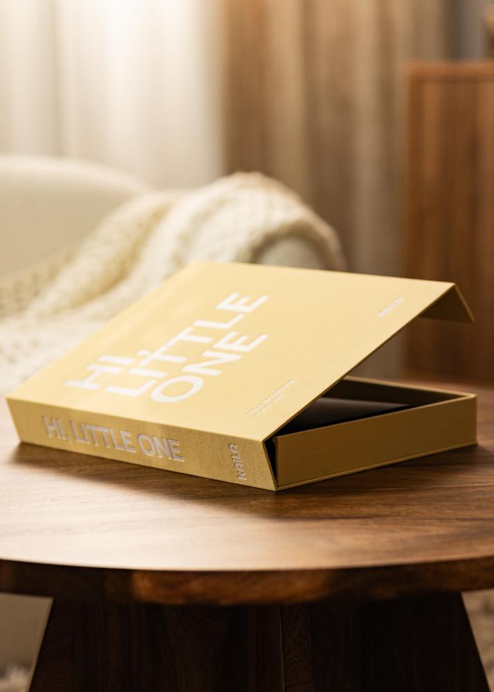 KAILA HI LITTLE ONE Yellow - Coffee Table Photo Álbum (60 Negro Sidor)